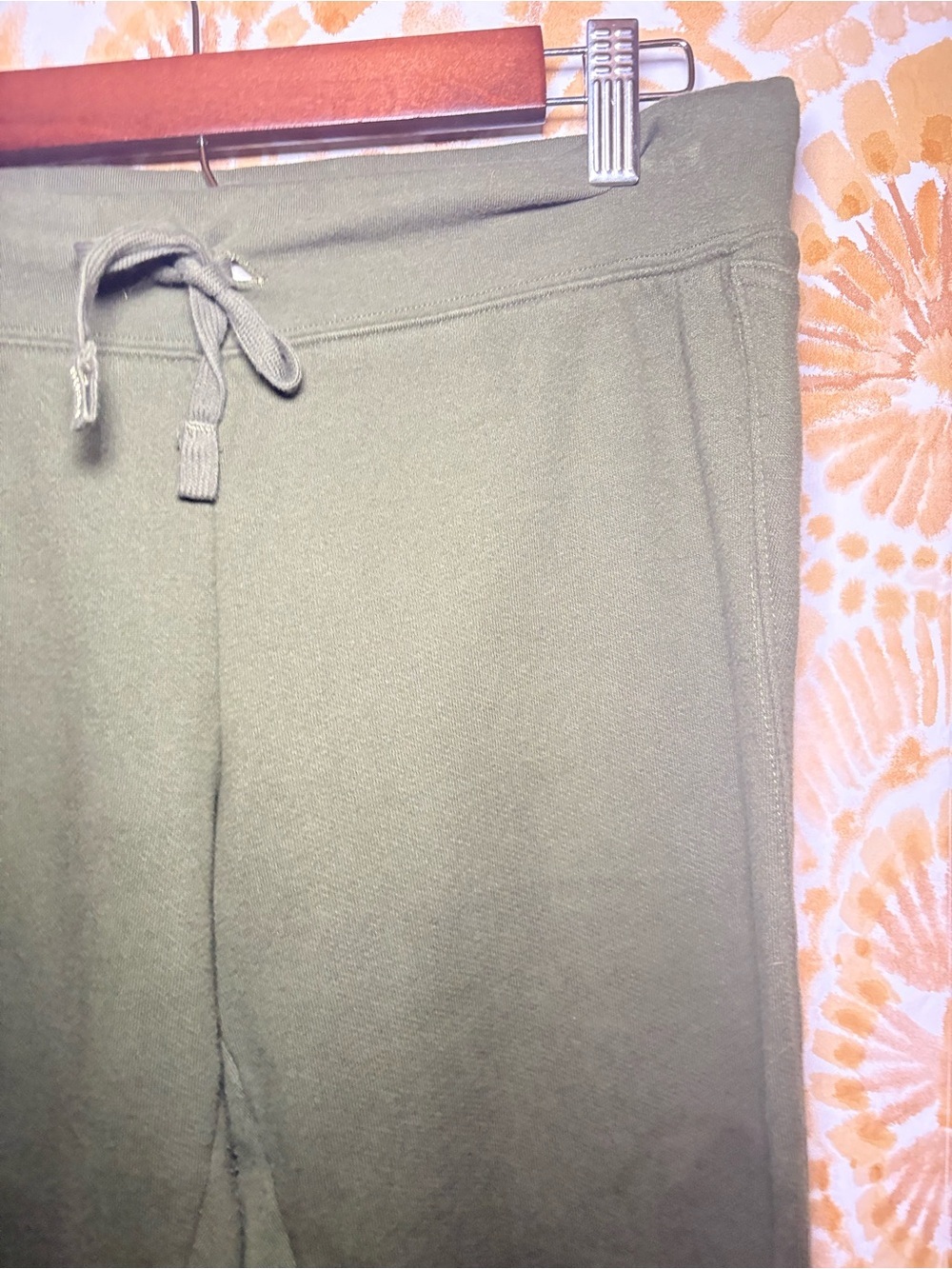 PUMA Women's Green Cropped Yoga Pants Drawstring Athletic Lounge Capri Athleisur - Picture 6 of 10